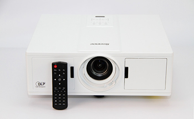 画质更细腻 索诺克Sonnoc激光工程投影机SNP-ELH500首测