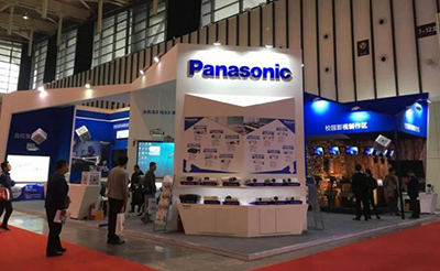 南京高教展松下提倡“智享智连,互教互助”