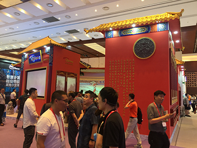 奥图码以“乾隆会”穿越之旅让您体验帝王般的视觉享受