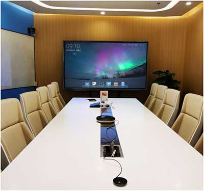 广联达牵手newline，率先部署智能会议室方案