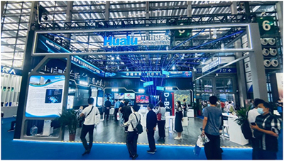 “新突破、新产品、新创意” 今年高交会华录展厅有点不一般!