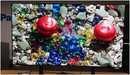 松下超窄边框液晶显示器再出新品